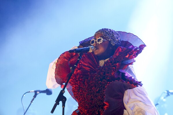 Concert Review: Lauryn Hill's 25th 'Miseducation